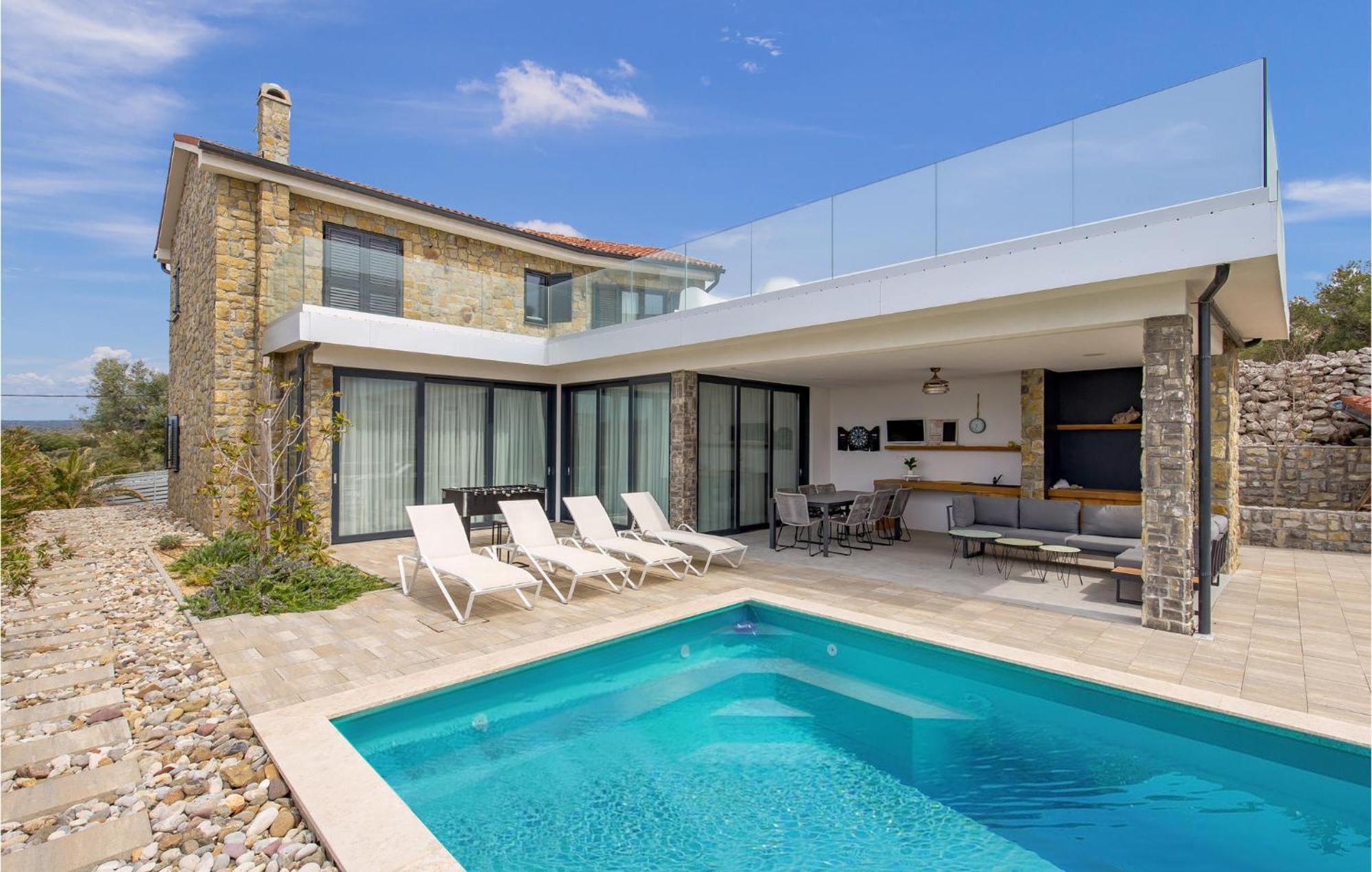 4 Bedroom Gorgeous Home In Lun Lun  Dış mekan fotoğraf